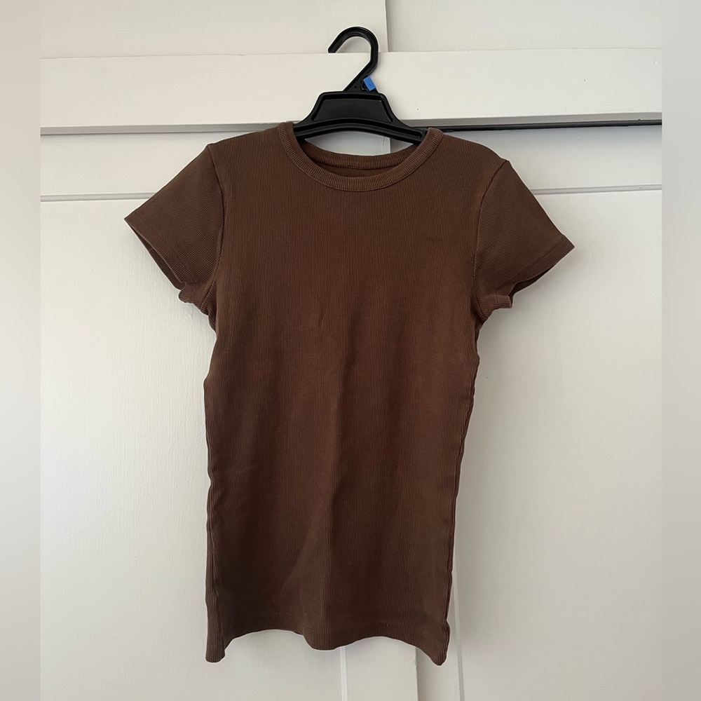 Djerf Avenue Daily T-Shirt Ribbed Cocoa